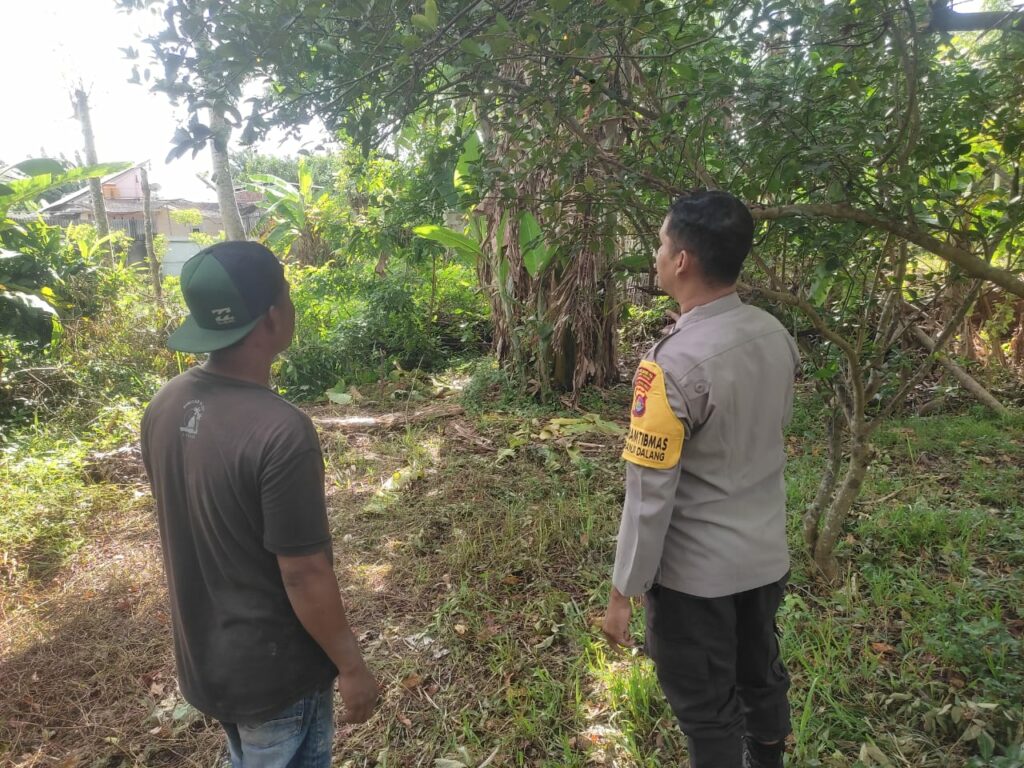Memperkuat Ketahanan Pangan, Bhabinkamtibmas Kuranji Dalang Gencarkan Kunjungan ke Warga