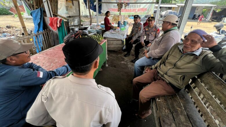 Sat Binmas Polres Lombok Barat Gencarkan Edukasi Kamtibmas di Pasar
