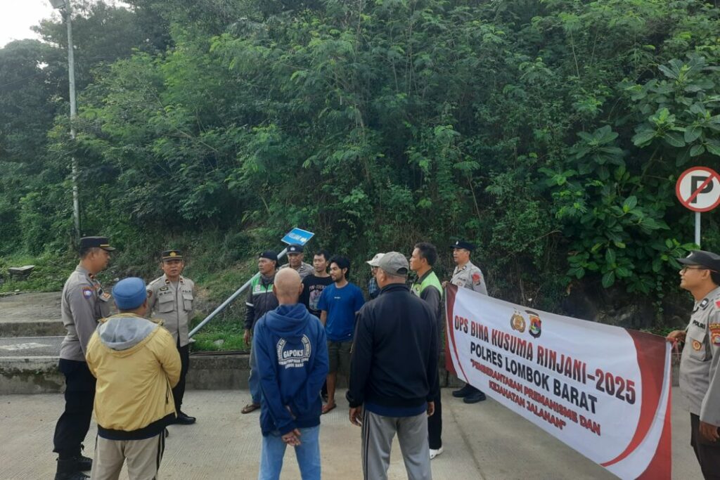 Pelabuhan Lembar Aman, Polres Lombok Barat Lakukan Pembinaan Ojek