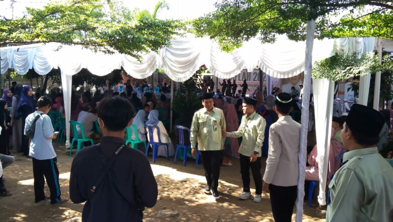 Ribuan Hadiri Haflah dan Haul Pendiri Ponpes Al-Hamidiyah di Montong Are