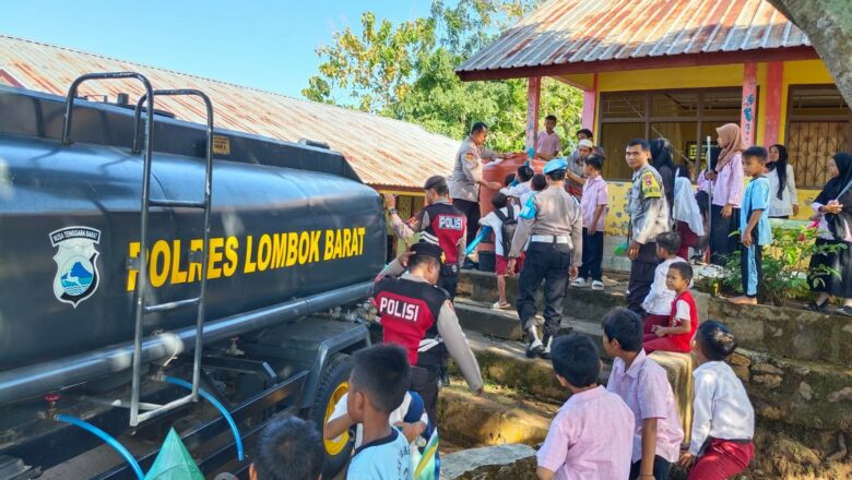 Hari Bhayangkara ke-79, Polres Lombok Barat Bantu Air Bersih untuk Warga Lembar