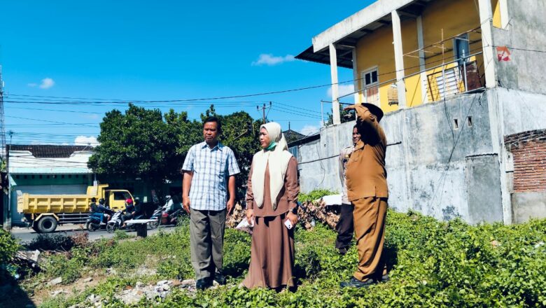 Ketahanan Pangan Diperkuat di Rumak, Bripka Anjar Ajak Warga Olah Lahan
