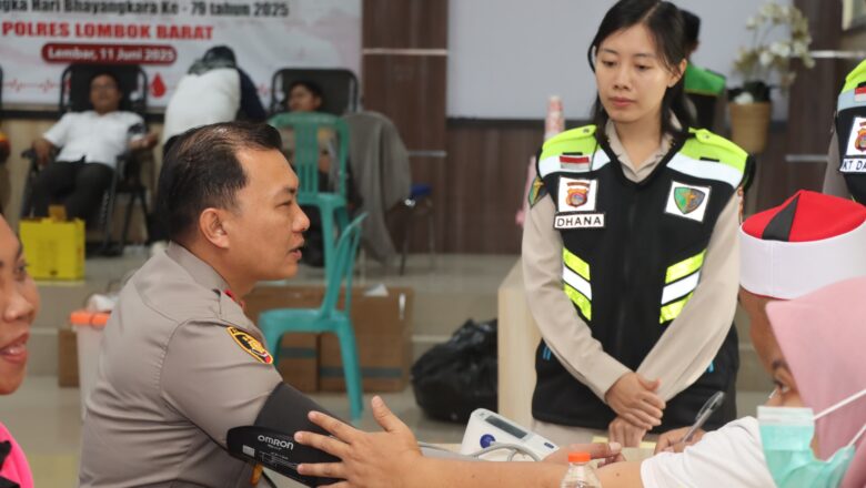 Hari Bhayangkara ke-79: Polres Lombok Barat Ajak Masyarakat Peduli Kesehatan