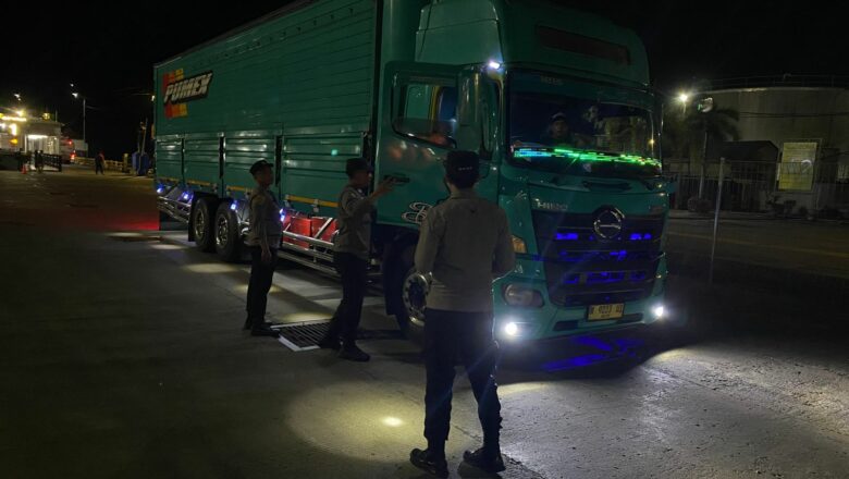 Polsek Kawasan Lembar Jamin Keamanan Bongkaran Kapal dari Bali
