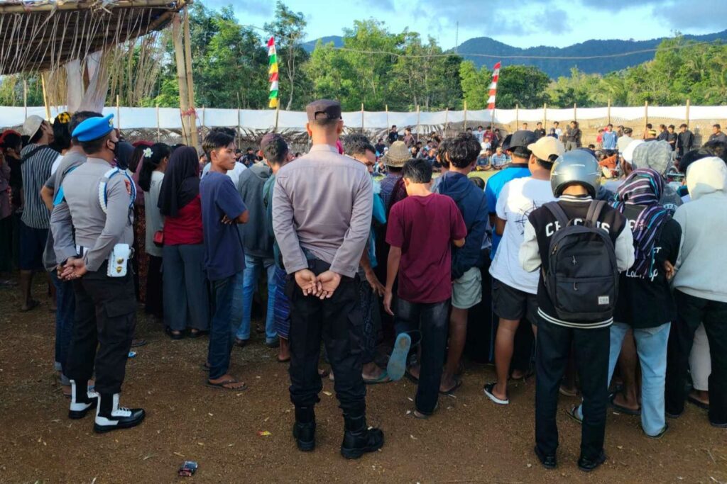 Polres Lombok Barat Amankan Peresean Ulang Tahun Paguyuban Mareje Timur