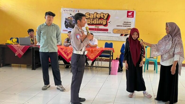 Satlantas Sosialisasikan Tertib Lalu Lintas ke Pelajar SMKN 2 Gerung