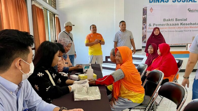 Aruna Senggigi Gelar CSR, Dari Pura Hingga Lansia