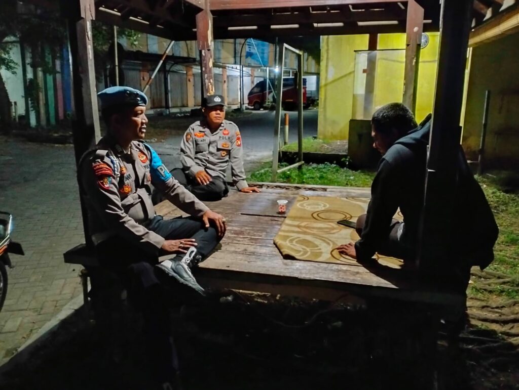 Kedekatan Polisi dan Masyarakat di Desa Rumak, Kunci Keamanan Berkelanjutan