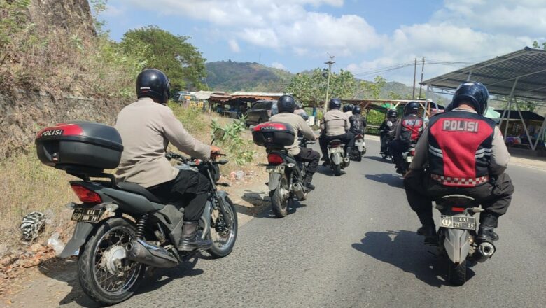 Sinergi Forkopincam Sekotong Gelar Patroli Bersama Jaga Keamanan Warga