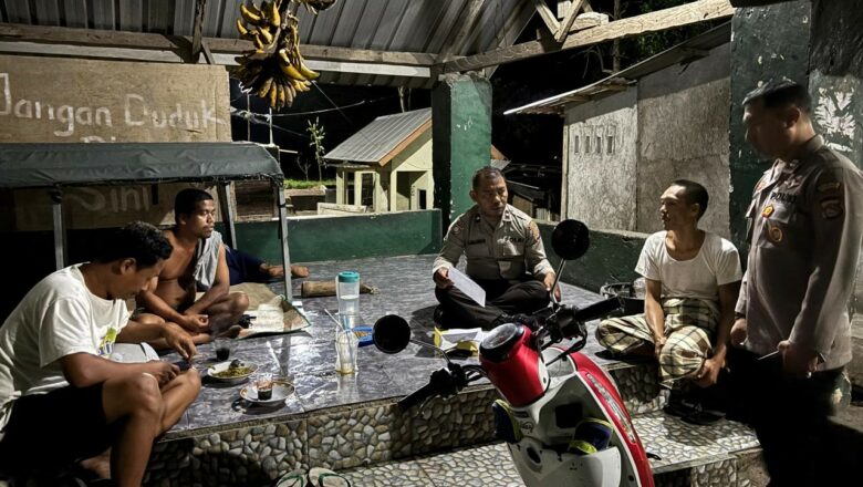 Sat Binmas Polres Lombok Barat Sambangi Pos Siskamling Sama Jaya
