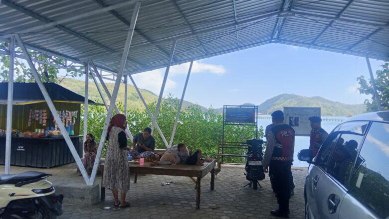 Polisi Hadir di Ekowisata Mangrove Sekotong, Jaga Keamanan Sambil Jalin Komunikasi
