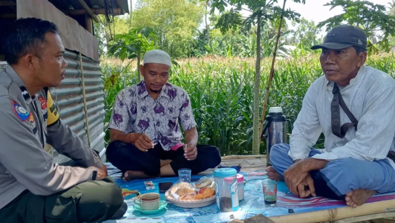 Polisi Ajak Warga Kuripan Wujudkan Desa Tahan Pangan dan Aman
