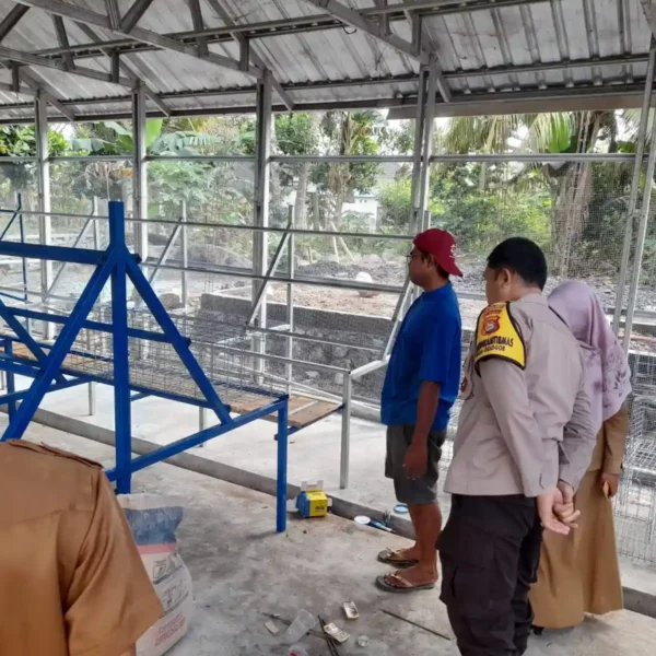 Bhabinkamtibmas dan PPL Bersinergi Wujudkan Ketahanan Pangan di Desa Gelogor