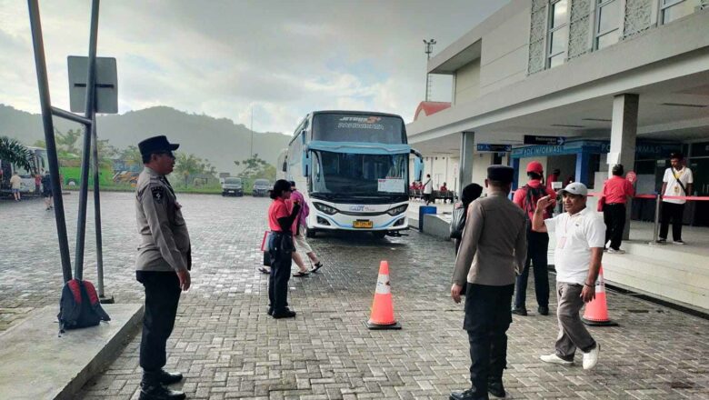 Sinyal Kebangkitan Wisata NTB: Kapal Pesiar Viking Venus Sandar di Gili Mas