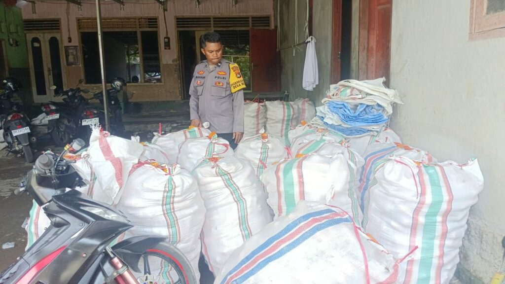 Sinergi Polri–Petani di Beleka: Kualitas Jagung Dijaga Ketat untuk BULOG