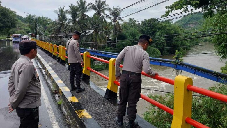 KRYD Polsek Gerung: Cegah Kejahatan dan Antisipasi Banjir