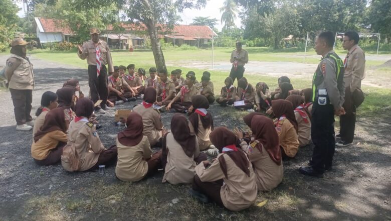 Saka Bhayangkara Gerung-Kuripan Ikuti Pembinaan Satlantas