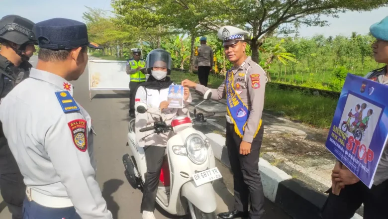 Operasi Rinjani 2026: Polisi Bagikan Brosur Keselamatan di BIL 2