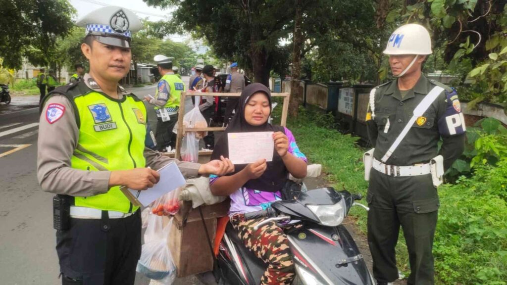 Polres Lombok Barat Kedepankan Edukasi Humanis di Operasi Rinjani
