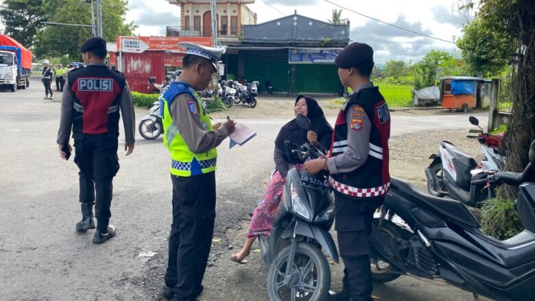 Tekan Kecelakaan, Tim Gabungan Gelar Giat Stasioner di Lombok Barat